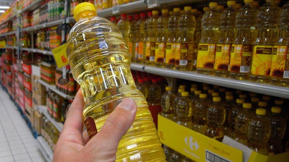 La ANMAT prohibió la venta de un aceite de girasol, un vinagre, un queso  rallado y un snack